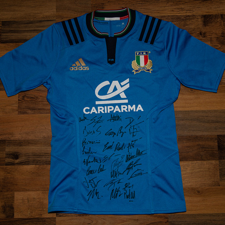 Italy Signed 2017